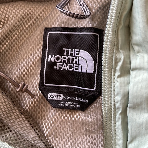 North Face Snowboarding Jacket. XS. Gently Used. Minor scuffs. Sage. Green. - Picture 4 of 13